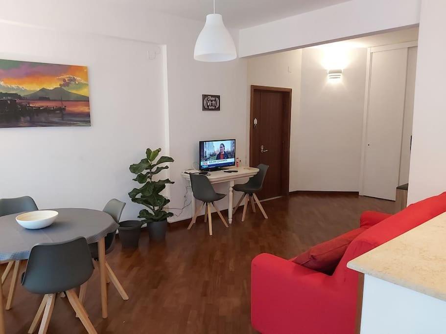 La Casa Del Cedro Apartment เนเปิลส์ ภายนอก รูปภาพ